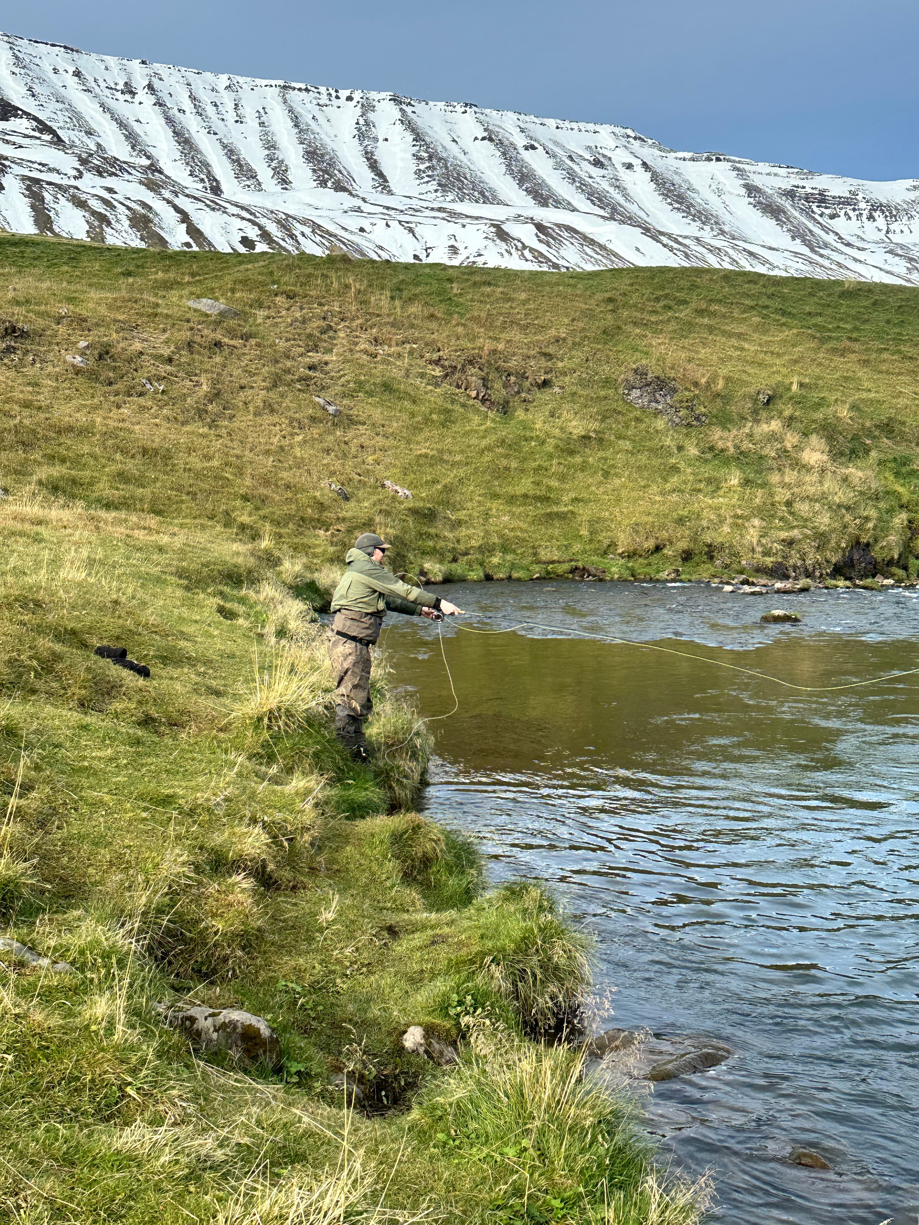 Veiðimaður við Hólsá
